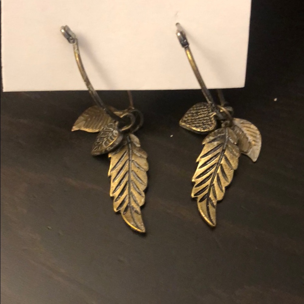 Dangling Feather Heart Leaf Hoop Earring